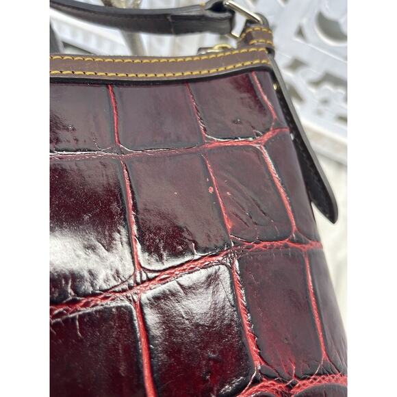 DOONEY & BOURKE Letter Carrier Croc Embossed Leather Crossbody Messenger Purse - Picture 6 of 8